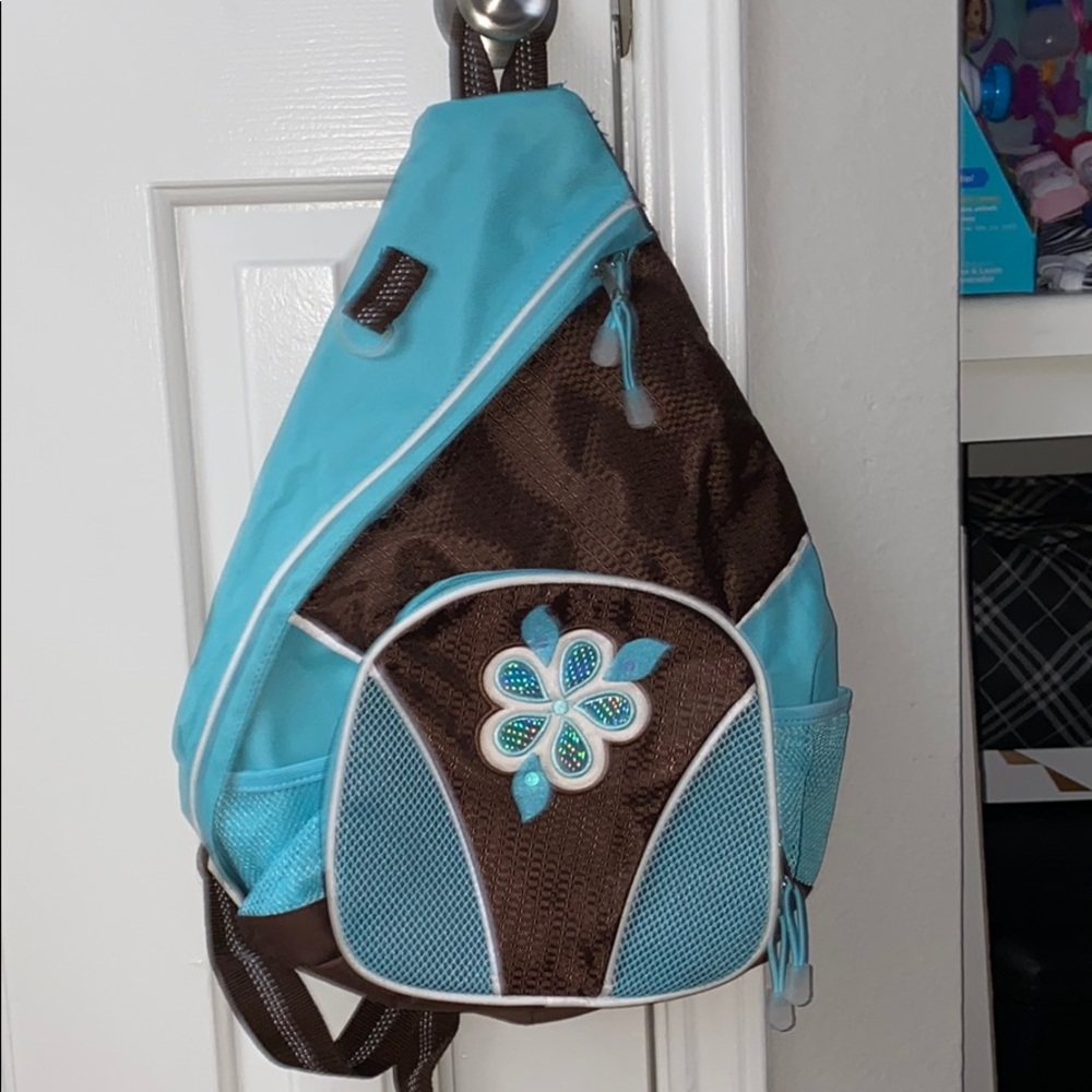Side back pack